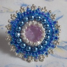 Anillo Azur bordado con cristales de Swarovski y perlas